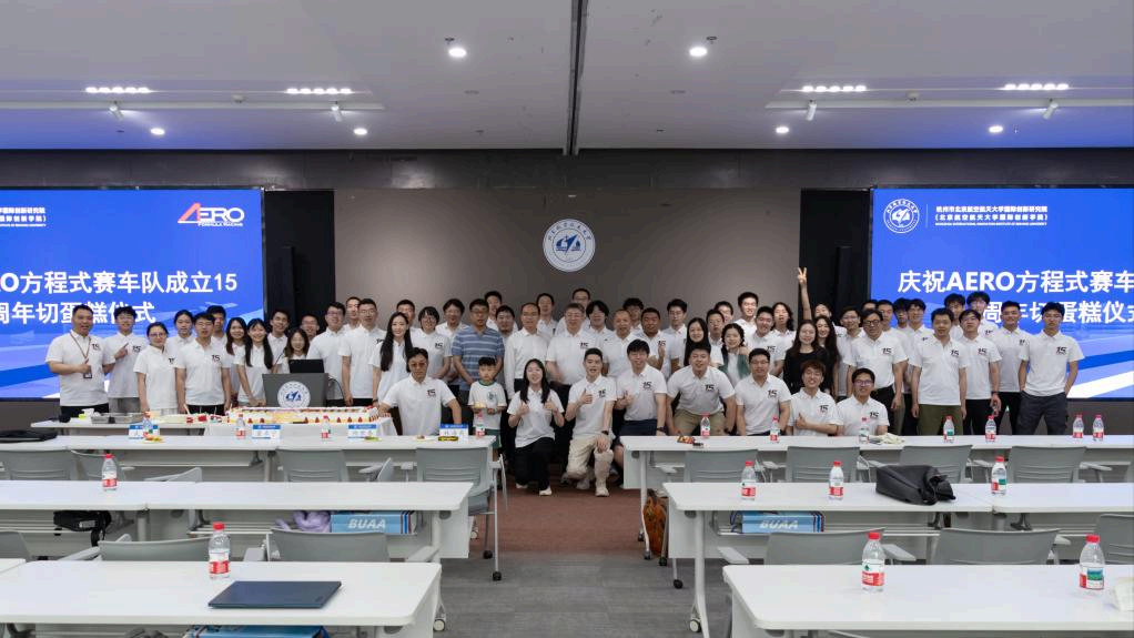 199814216b94141994df0a5779713e74png