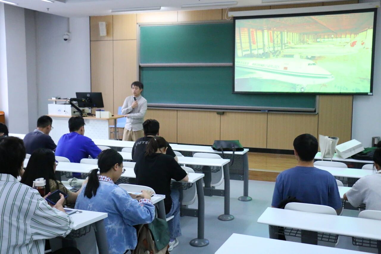 7bf2427592c3774a165331c92c5383f0